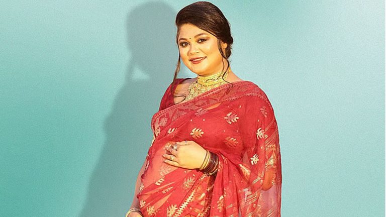 দ্বিতীয় বিয়ে ও মা হওয়ার খবর দিলেন মৌসুমী হামিদ
