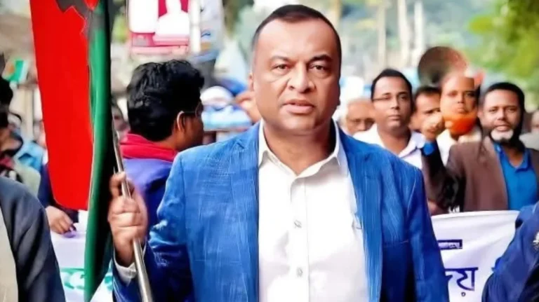 ‘ল্যাপটপগুলি ভাগাভাগি করে নিজেদের মধ্যে খেয়ে ফেললেন’