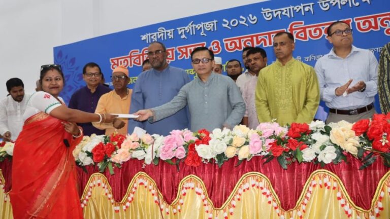 চট্টগ্রাম বন্দর নিয়ে চুক্তিকে ‘দেশ বিক্রির চুক্তি’ বলা অমূলক: বাণিজ্যমন্ত্রী